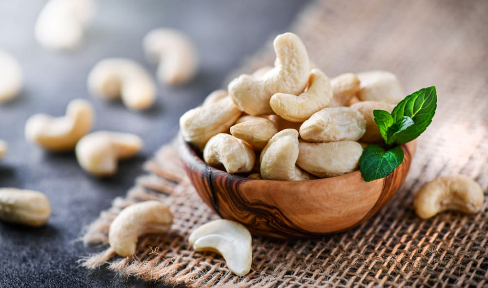 What Happens If You Eat Cashews Every Day Beyond